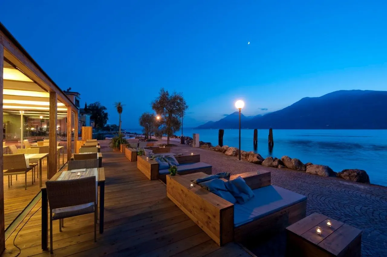Hotel Baia Brenzone sul Garda Italien